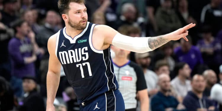 Luka Dončić'S Trick Shots Impress In (And Before) Victory.  Plus, Is Joel Embiid'S Return Near?