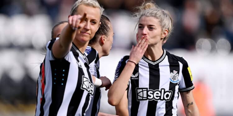 Newcastle Women Asciende Al Campeonato Tras Ganar En Huddersfield