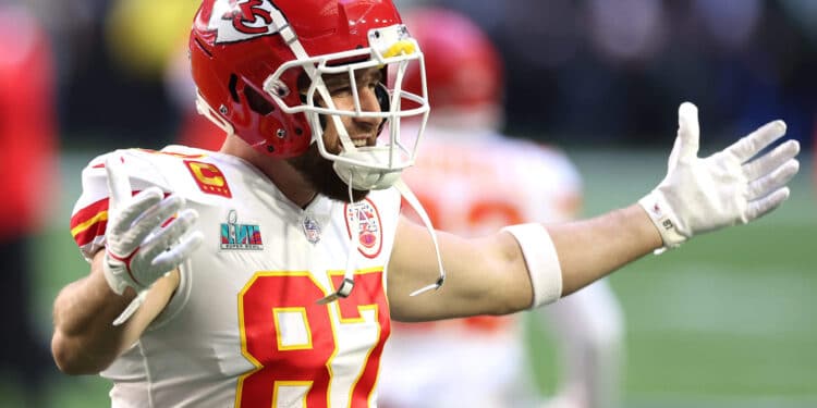 Travis Kelce Will Host “Are You Smarter Than A Celebrity?”  »